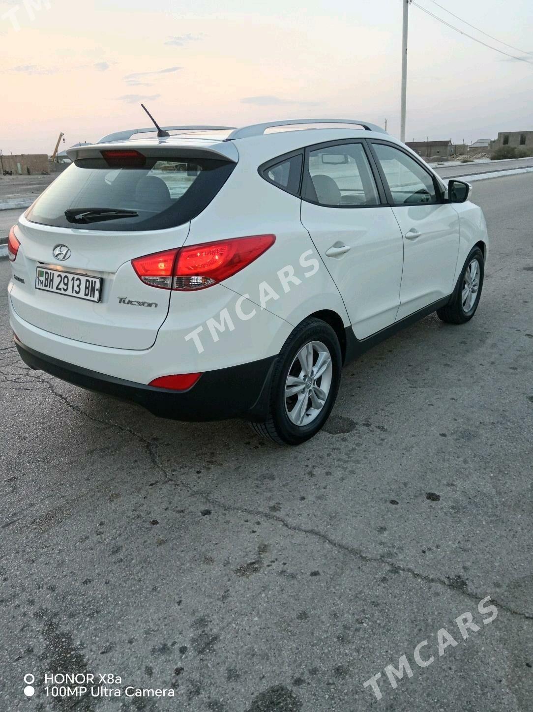 Hyundai Tucson 2011 - 170 000 TMT - Гумдаг - img 3