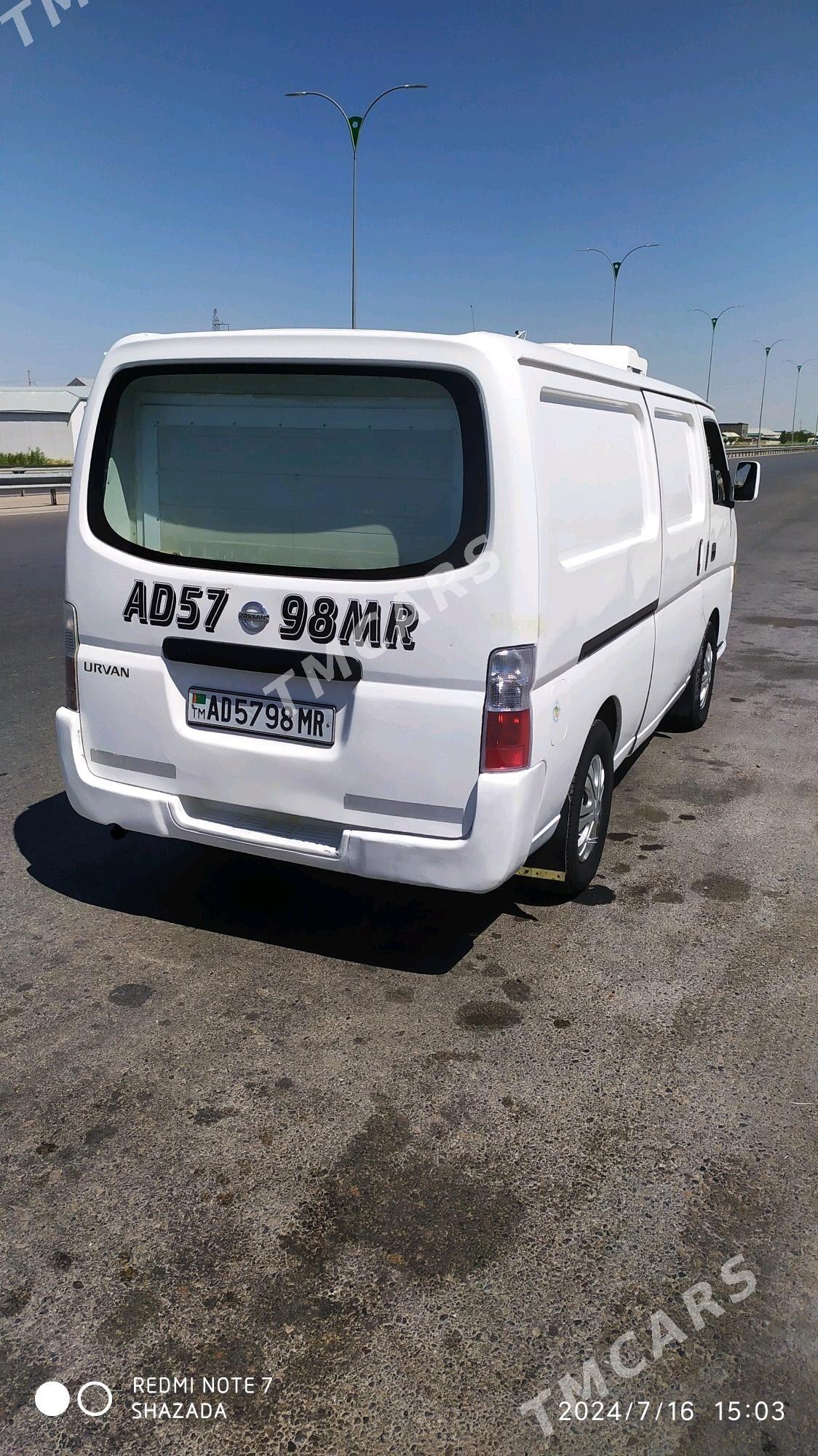 Nissan Urvan 2007 - 125 000 TMT - Мары - img 4