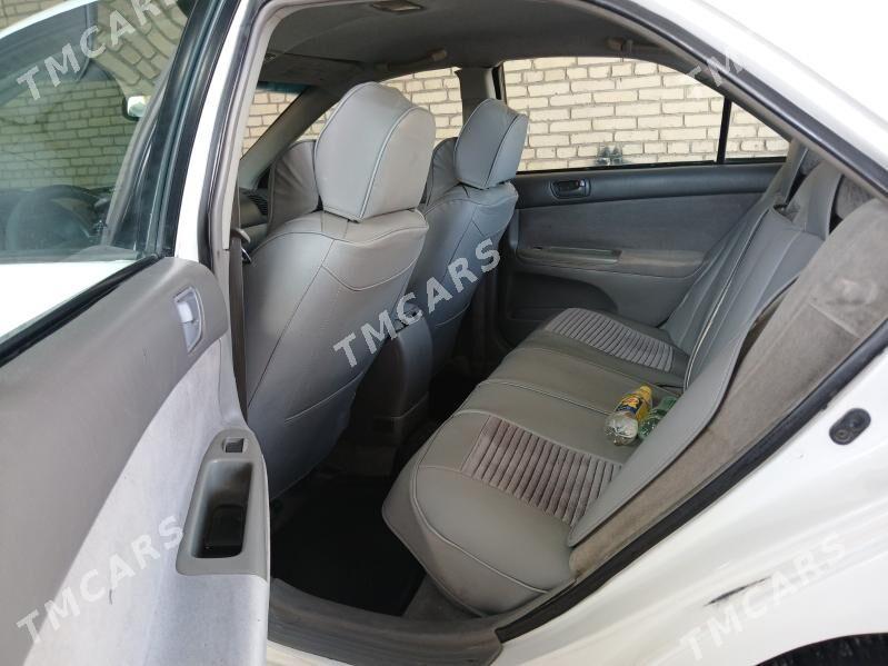 Toyota Camry 2004 - 134 000 TMT - Halaç - img 7