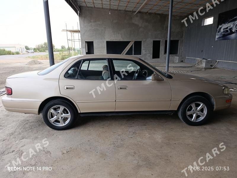 Toyota Camry 1993 - 110 000 TMT - Гёкдепе - img 4
