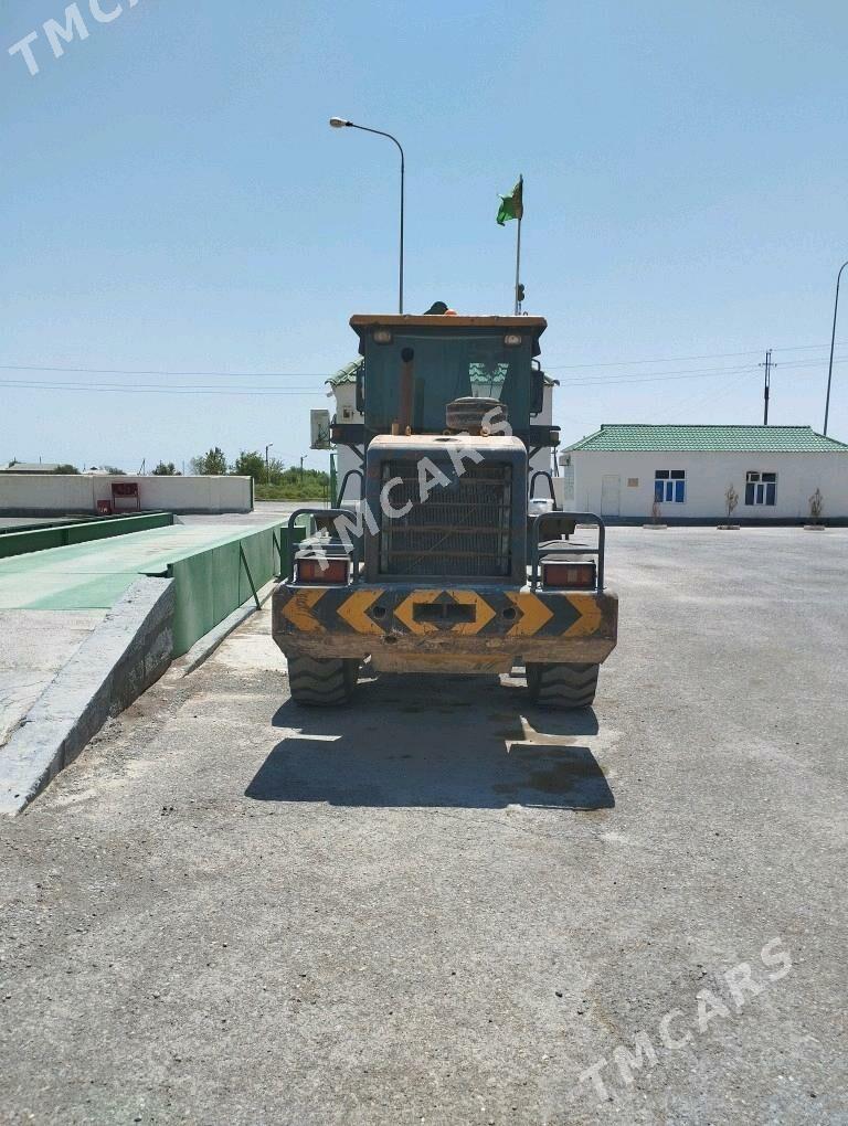 XCMG LW300F 2014 - 400 000 TMT - Кака - img 2