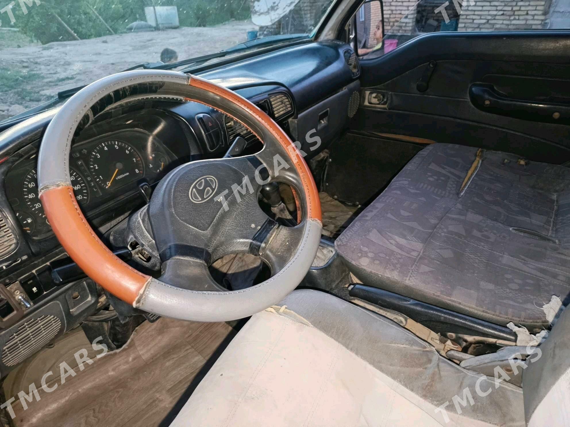 Toyota Hiace 2002 - 60 000 TMT - Туркменабат - img 9