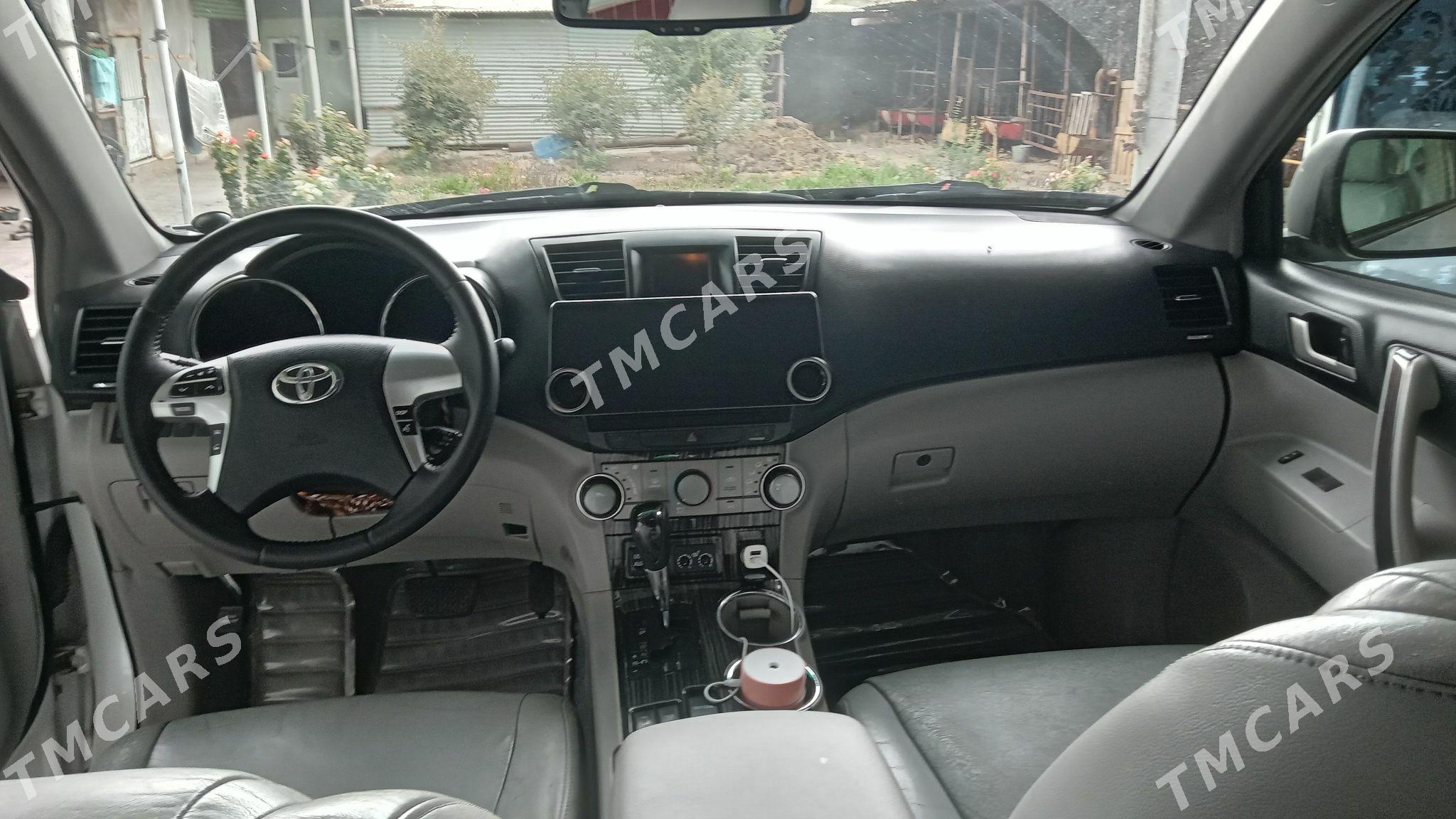 Toyota Highlander 2011 - 325 000 TMT - Ашхабад - img 5