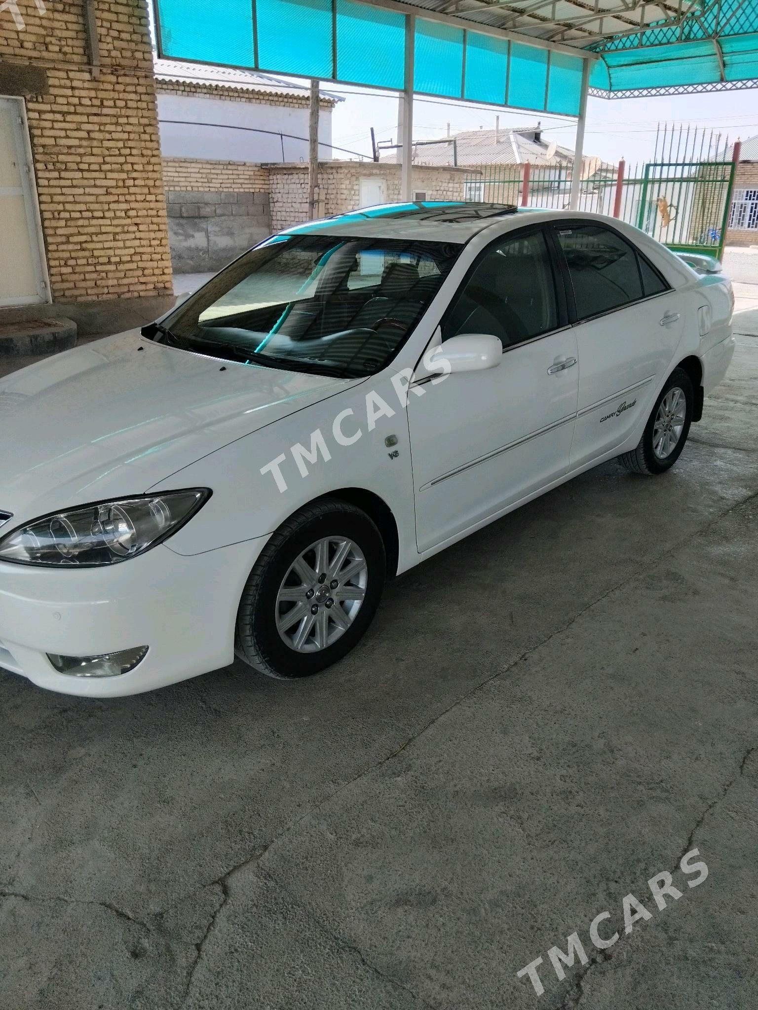 Toyota Camry 2005 - 200 000 TMT - Кака - img 2