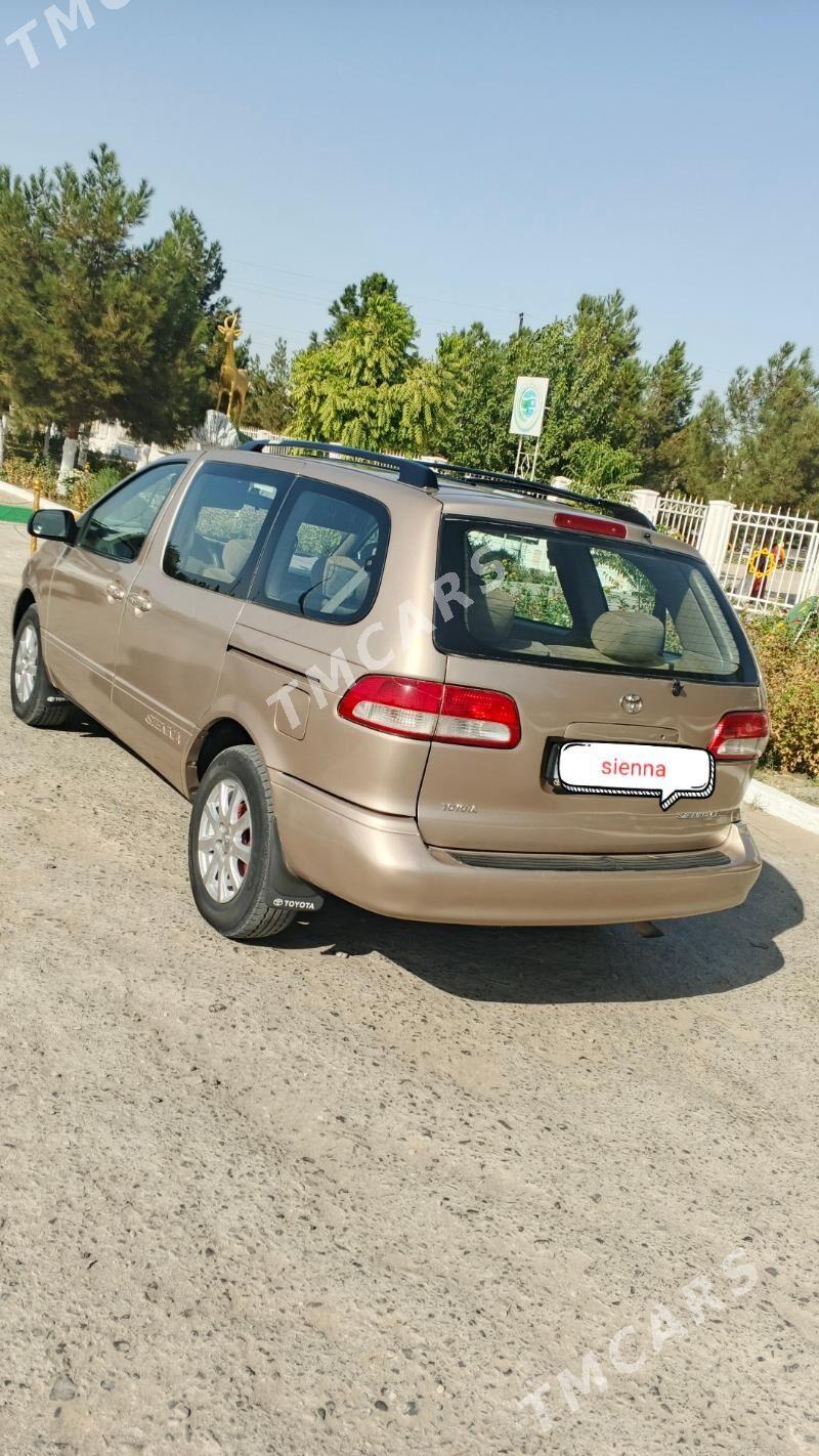 Toyota Sienna 2002 - 150 000 TMT - Farap - img 3