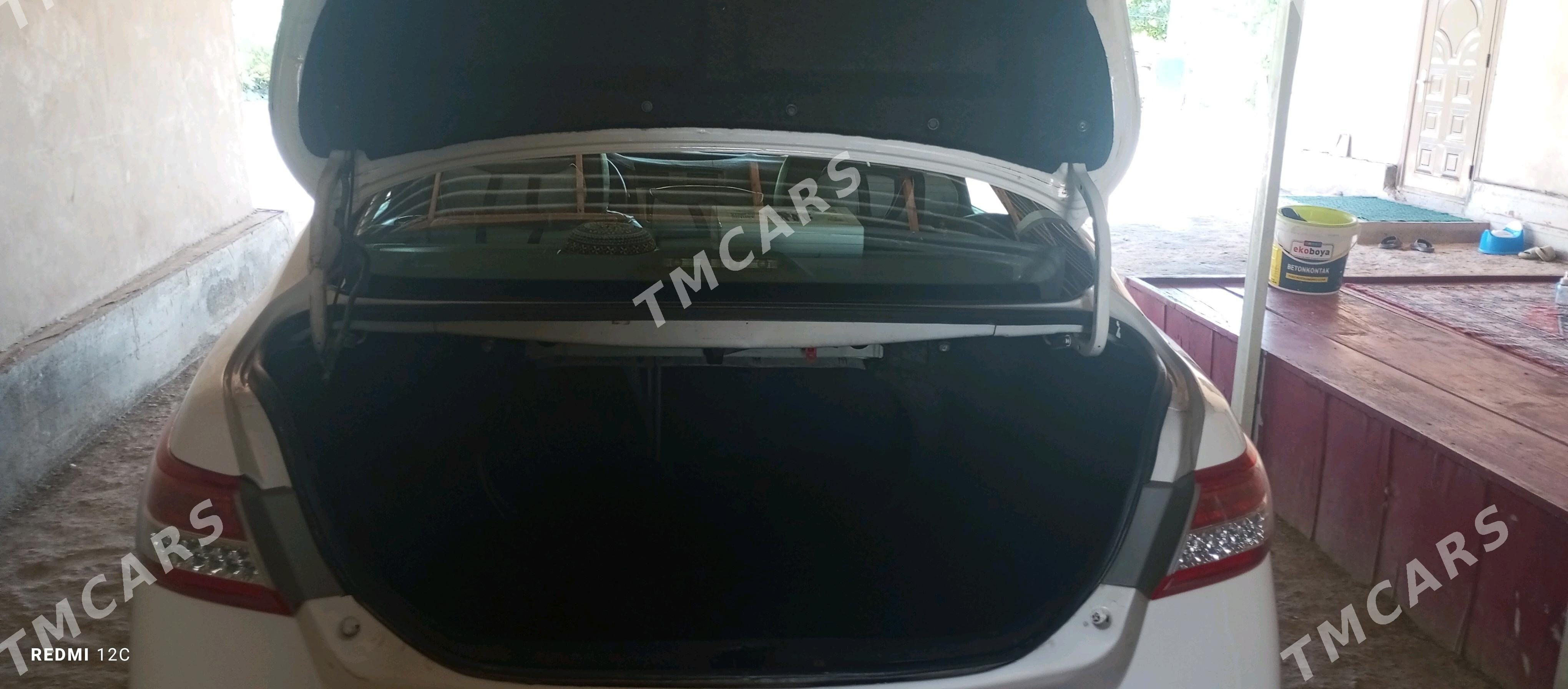 Toyota Camry 2010 - 165 000 TMT - Köneürgenç - img 5