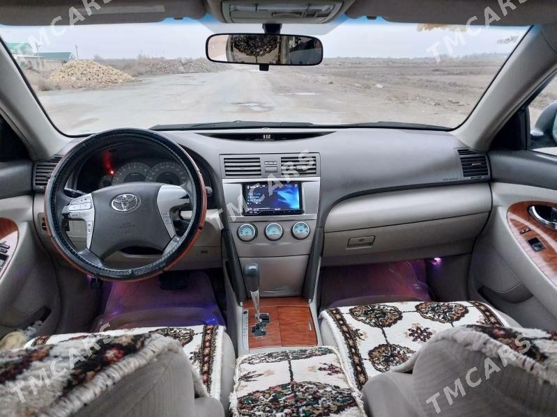 Toyota Camry 2011 - 200 000 TMT - Туркменабат - img 6