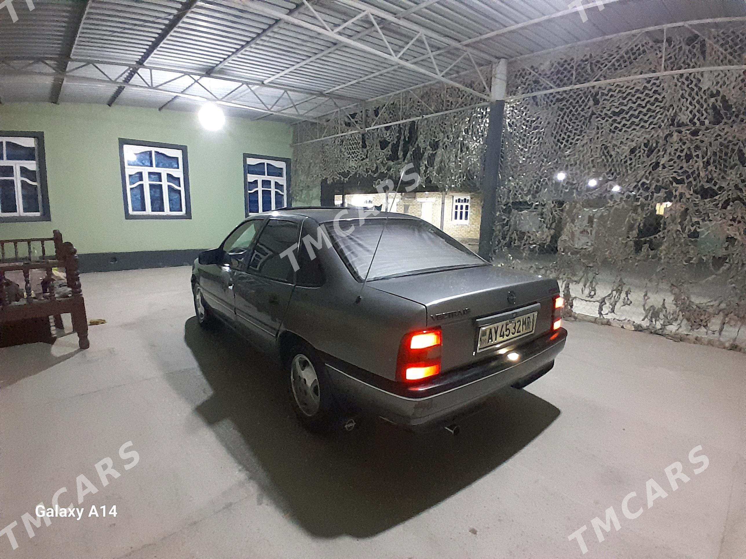 Opel Vectra 1989 - 50 000 TMT - Мургап - img 5