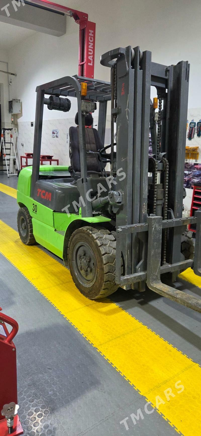 Isuzu Forward 2009 - 165 000 TMT - Туркменбаши - img 2