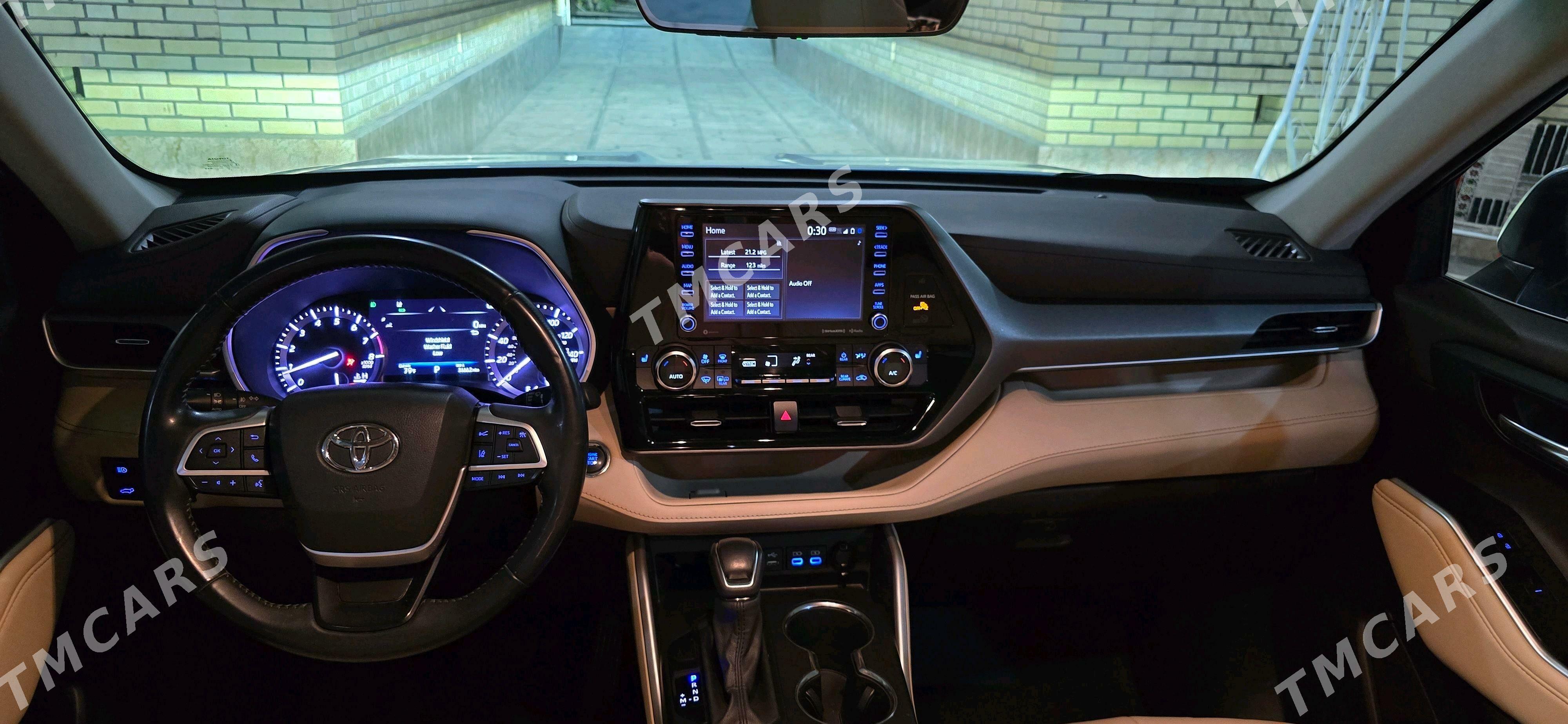 Toyota Highlander 2022 - 520 000 TMT - Мары - img 6