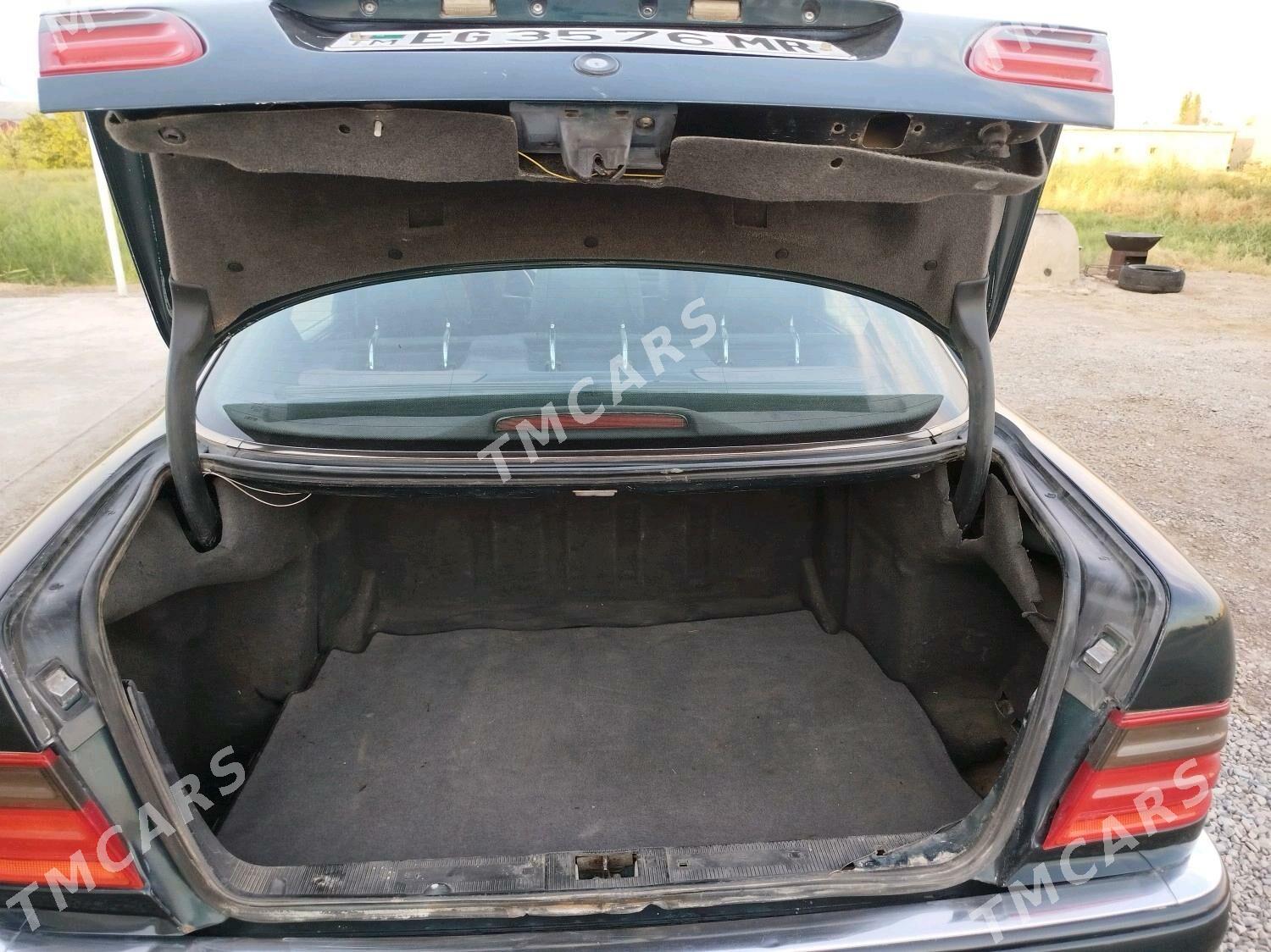Mercedes-Benz E320 1998 - 35 000 TMT - Mary - img 4