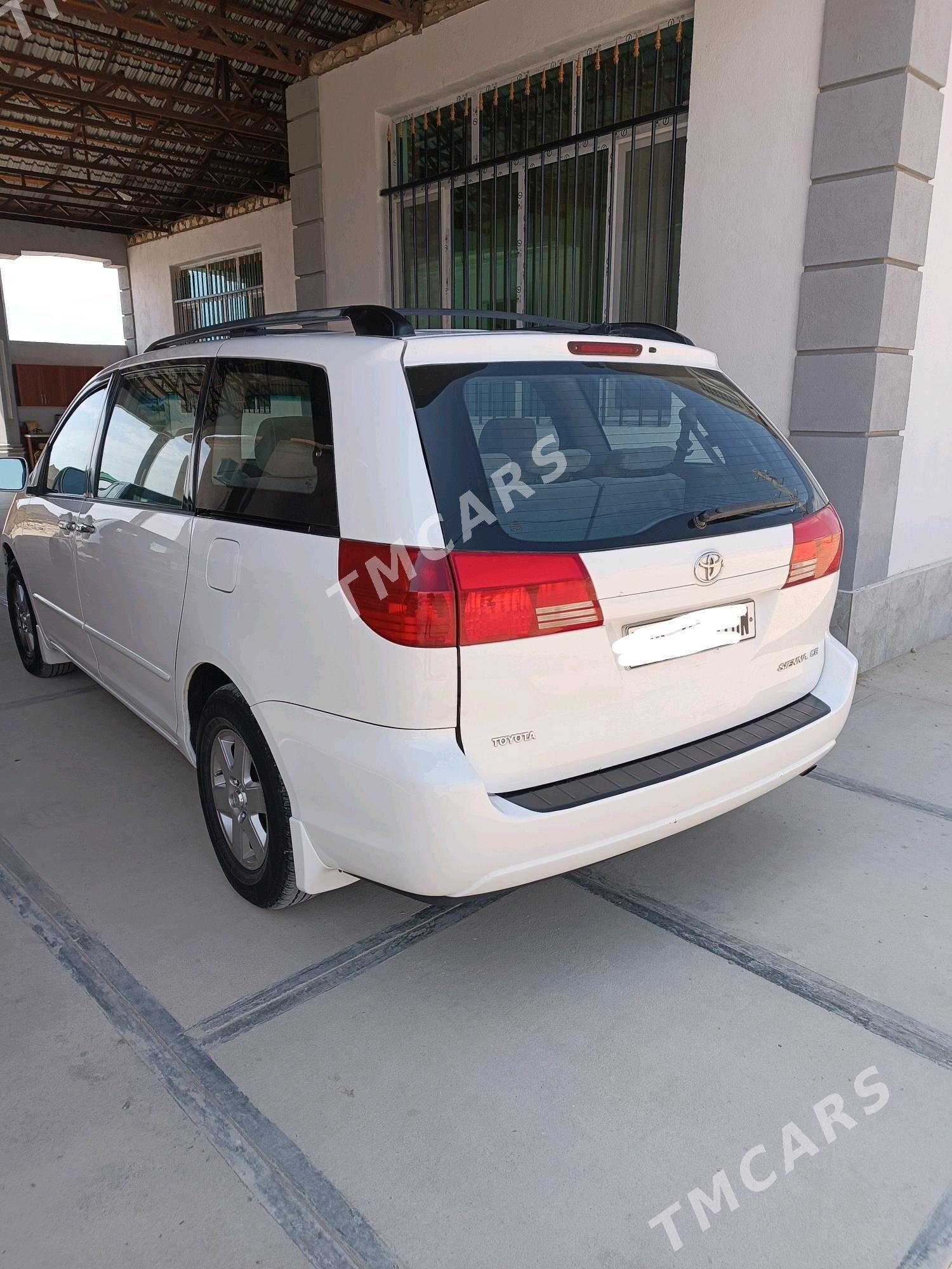 Toyota Sienna 2004 - 230 000 TMT - Balkanabat - img 5