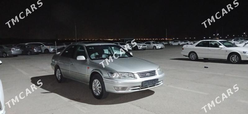 Toyota Camry 2001 - 190 000 TMT - Дашогуз - img 5
