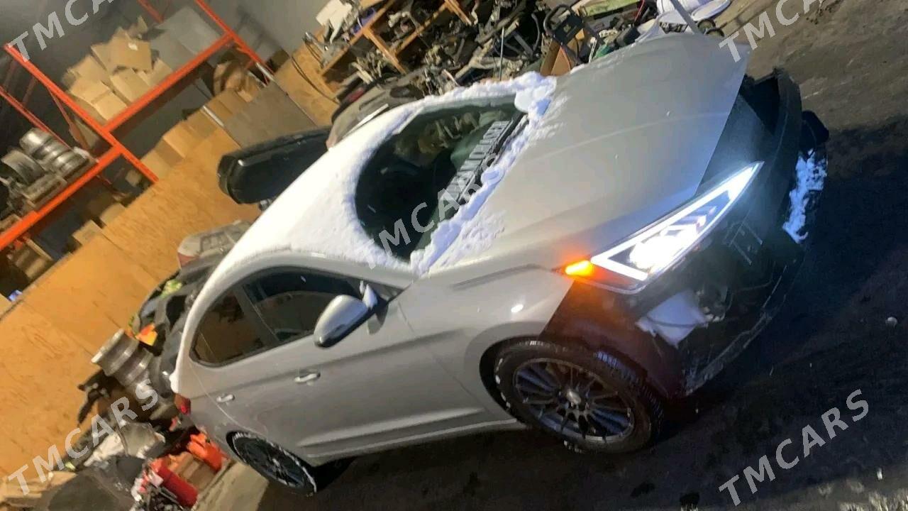 Hyundai Elantra 2020 - 220 000 TMT - Baýramaly - img 5