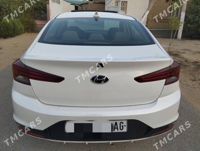 Hyundai Elantra 2019 - 180 000 TMT - Ашхабад - img 4