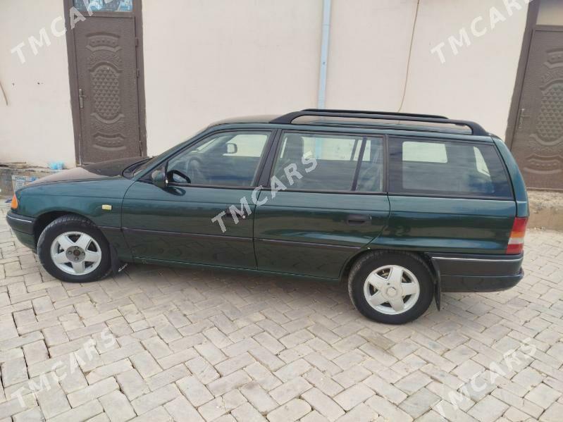 Opel Astra 1996 - 45 000 TMT - Мары - img 2
