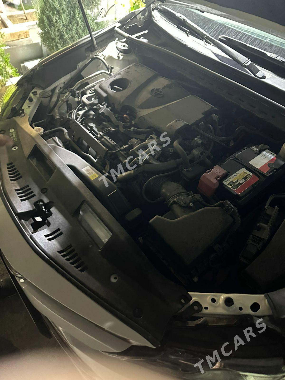 Toyota Camry 2020 - 275 000 TMT - Aşgabat - img 4