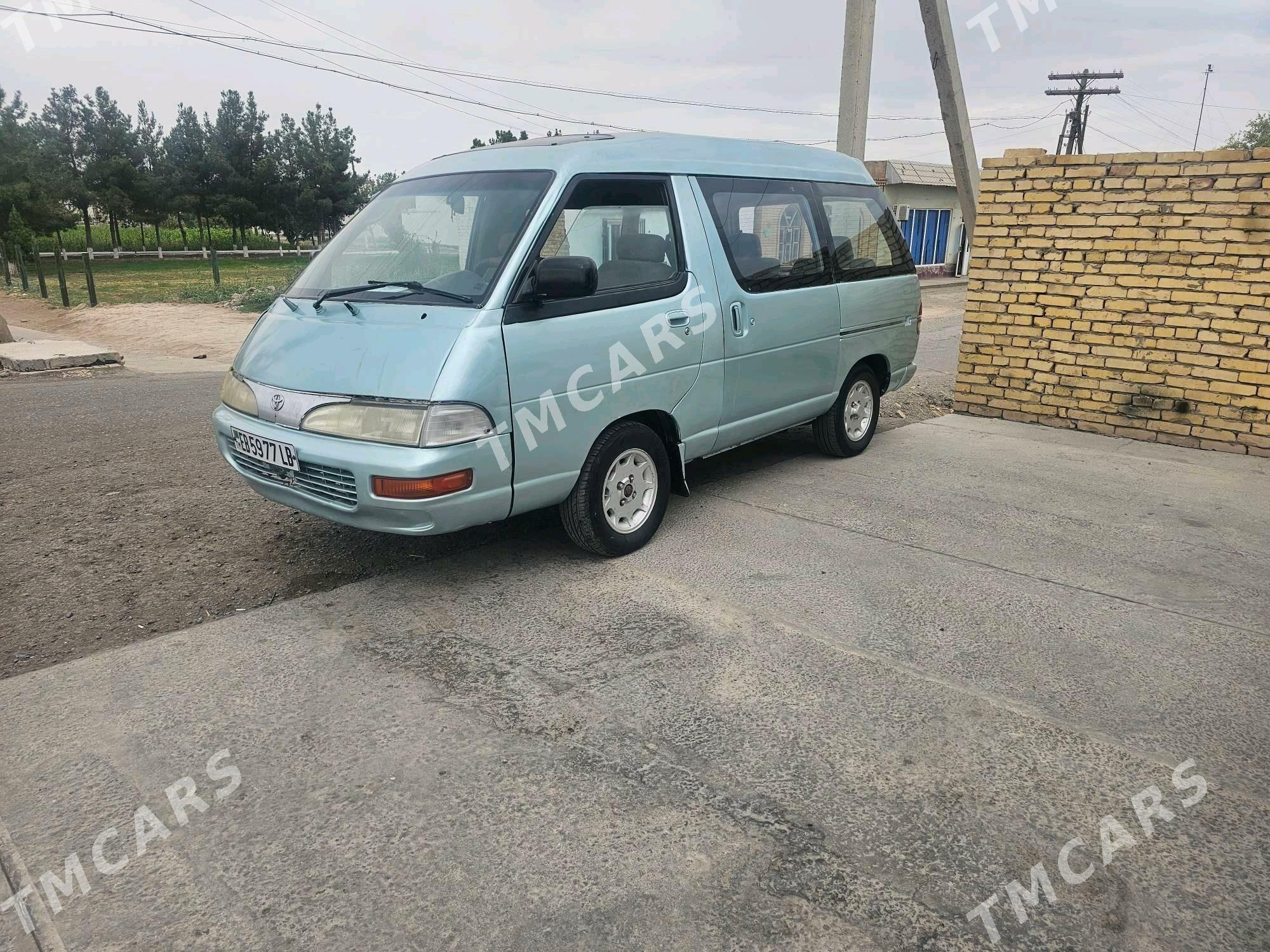 Toyota Town Ace 1994 - 25 000 TMT - Дянев - img 2