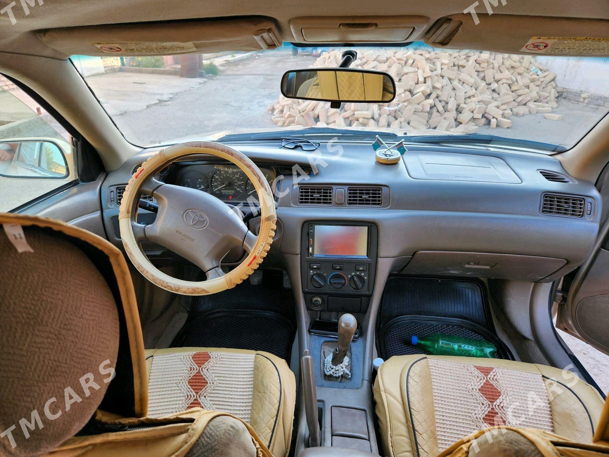 Toyota Camry 2001 - 130 000 TMT - Дашогуз - img 7