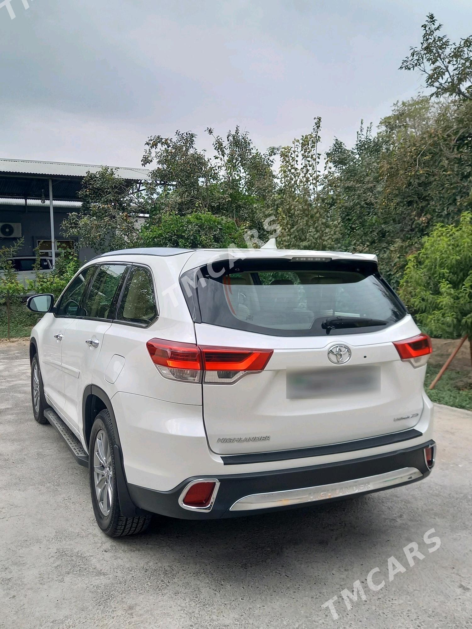 Toyota Highlander 2018 - 495 000 TMT - Aşgabat - img 5