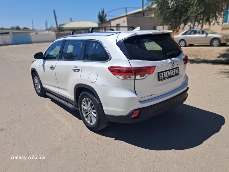Toyota Highlander 2019 - 445 000 TMT - Болдумсаз - img 7