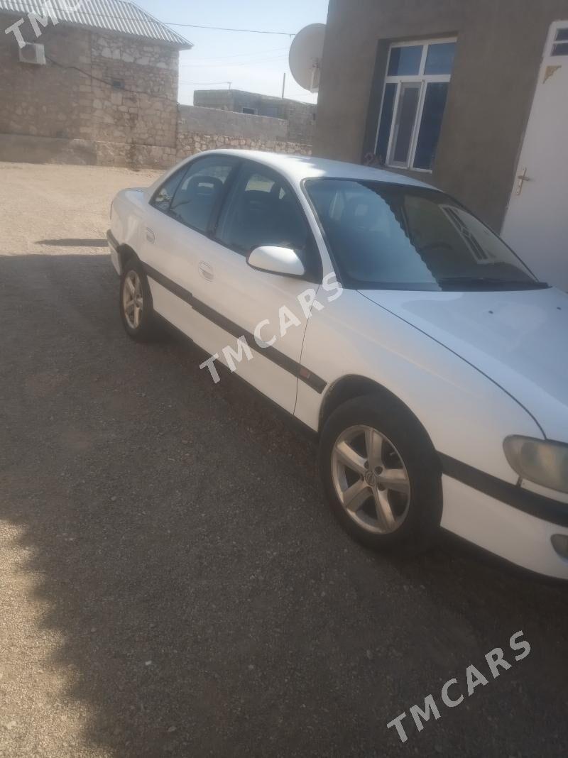 Opel Omega 1996 - 30 000 TMT - Балканабат - img 4