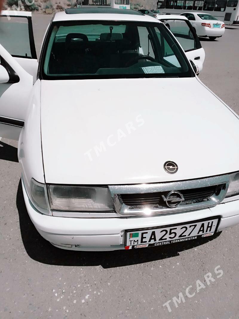 Opel Vectra 1990 - 28 000 TMT - Бахарден - img 2