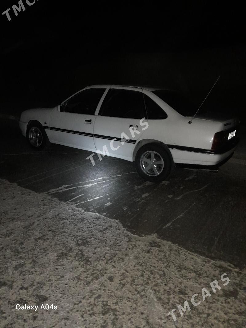 Opel Vectra 1990 - 28 000 TMT - Бахарден - img 5