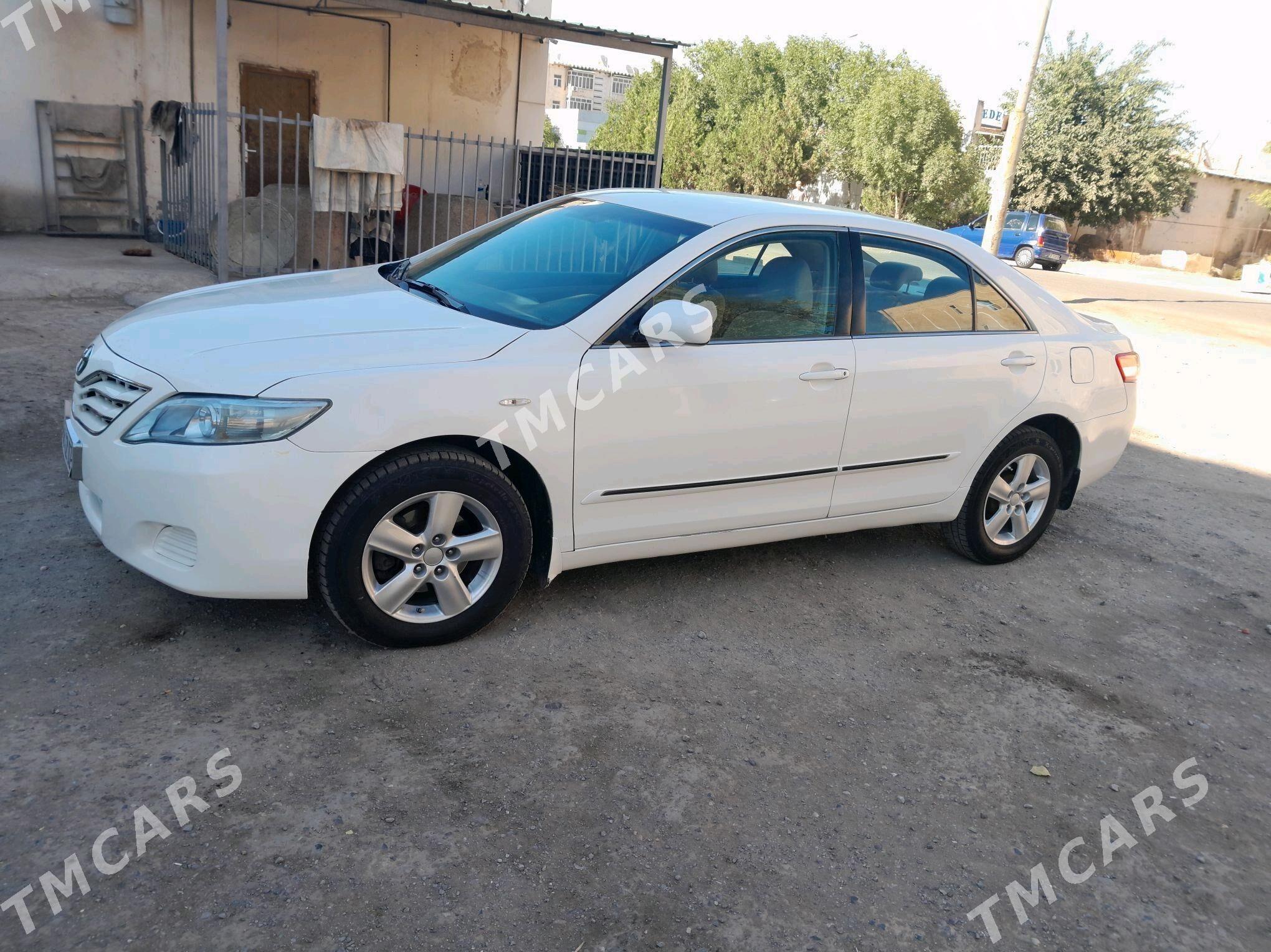 Toyota Camry 2010 - 146 000 TMT - Daşoguz - img 8