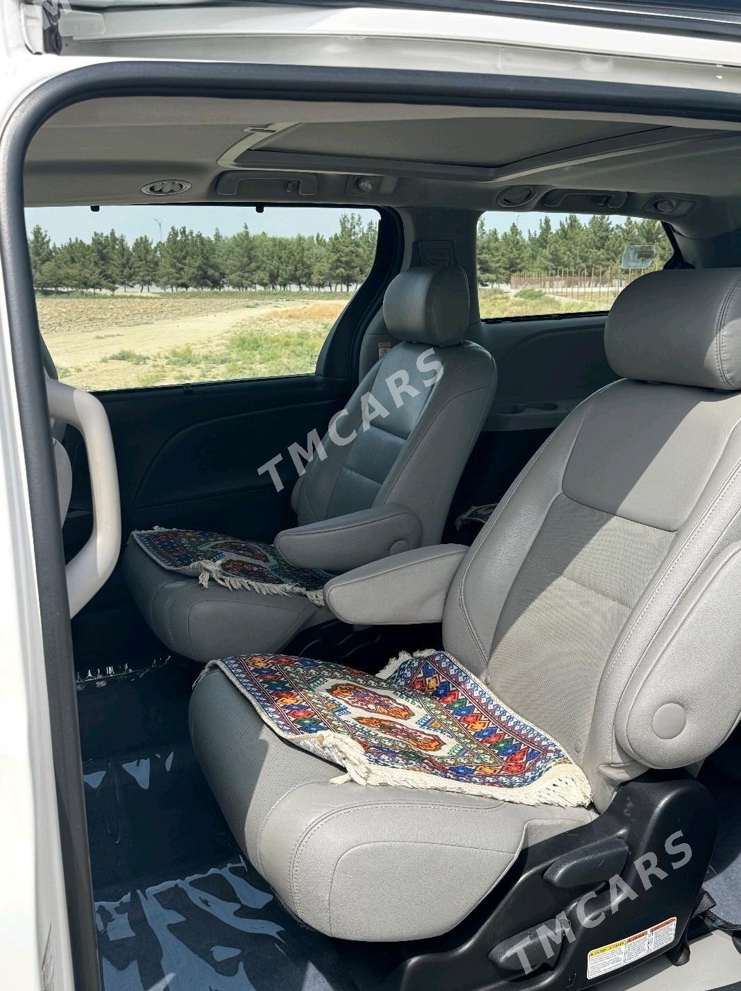 Toyota Sienna 2016 - 430 000 TMT - Ашхабад - img 5