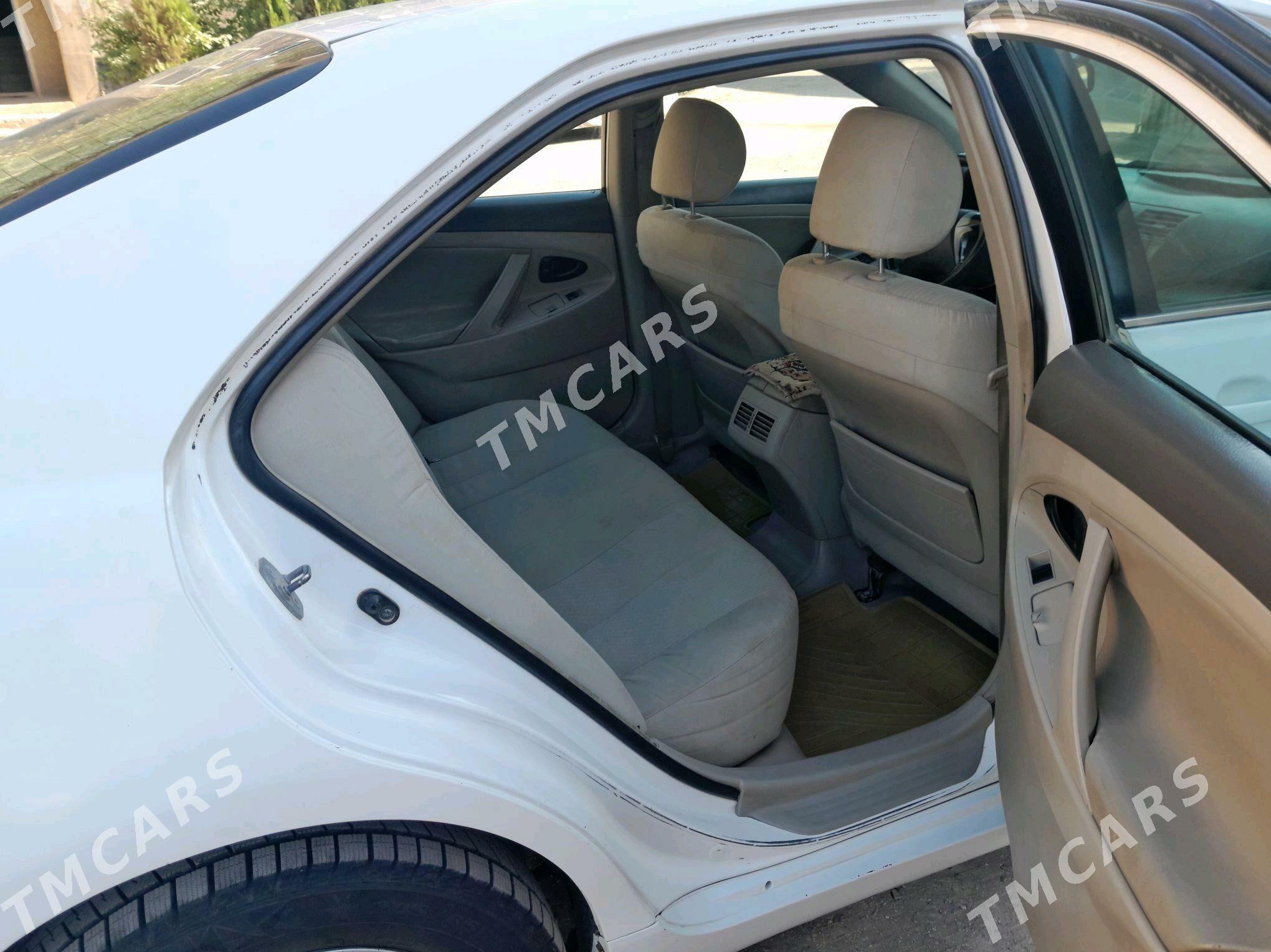 Toyota Camry 2010 - 146 000 TMT - Daşoguz - img 10