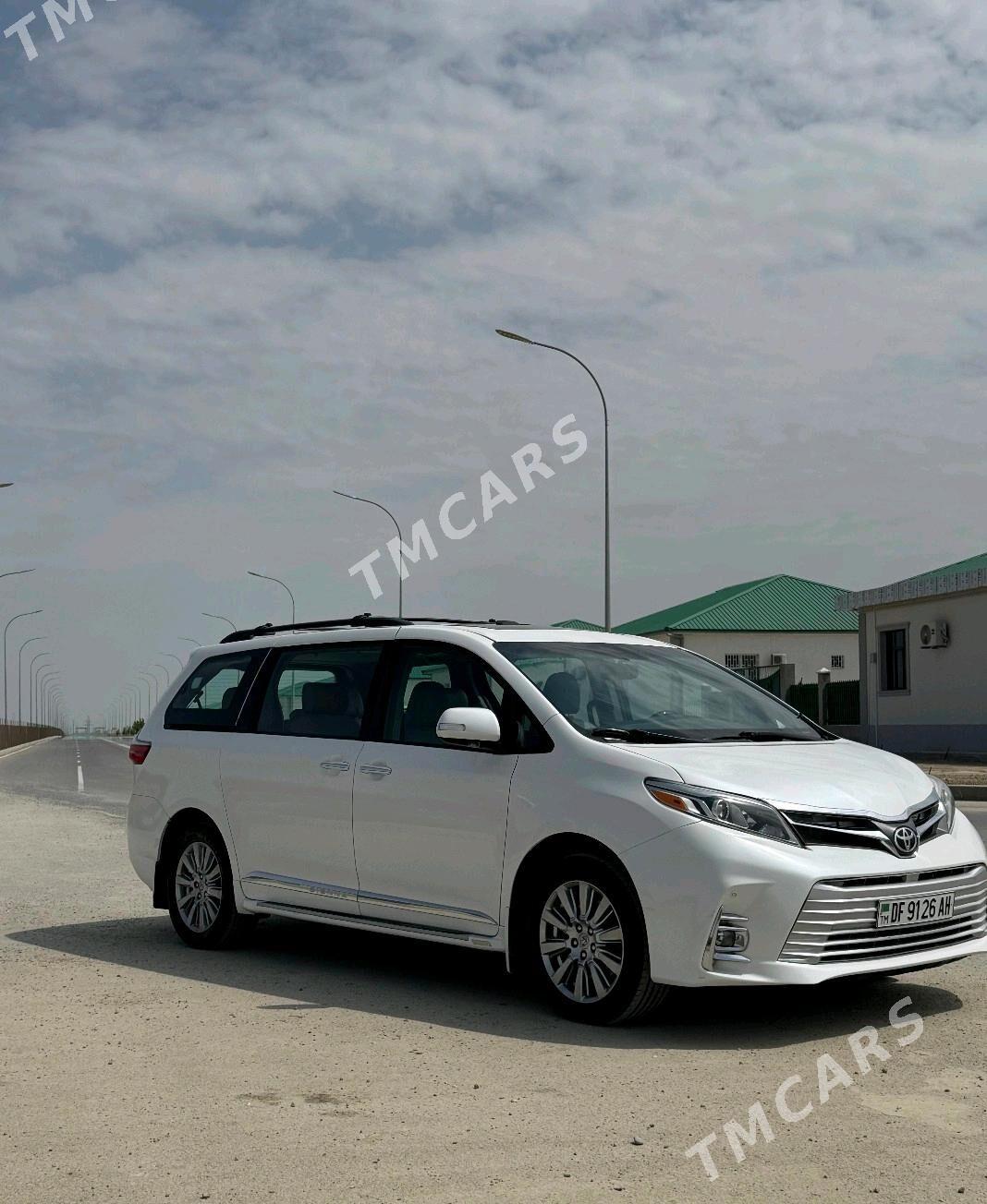 Toyota Sienna 2016 - 430 000 TMT - Ашхабад - img 2