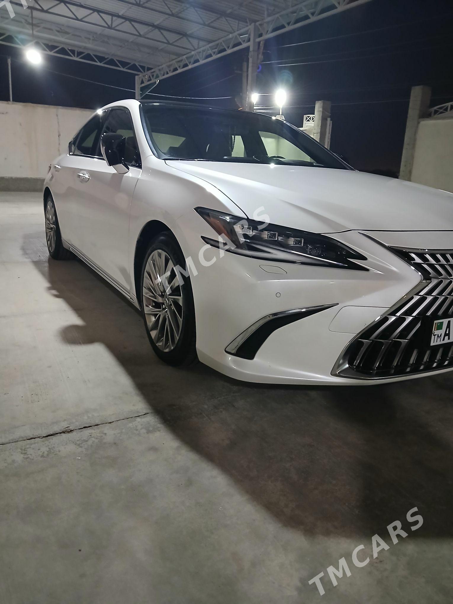 Lexus ES 350 2018 - 745 000 TMT - Gurtly - img 4