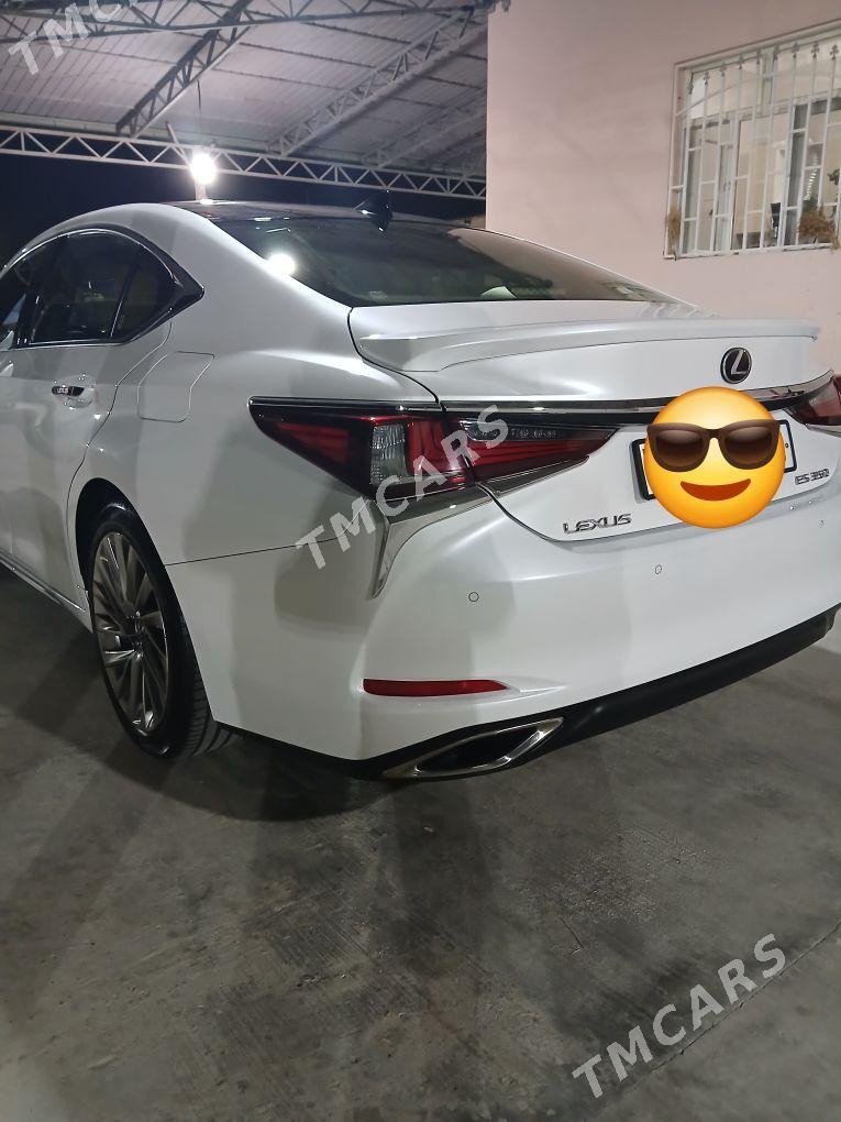 Lexus ES 350 2018 - 745 000 TMT - Gurtly - img 1
