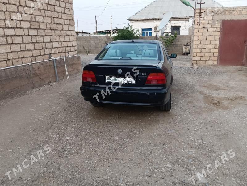 BMW E39 1998 - 80 000 TMT - Балканабат - img 3