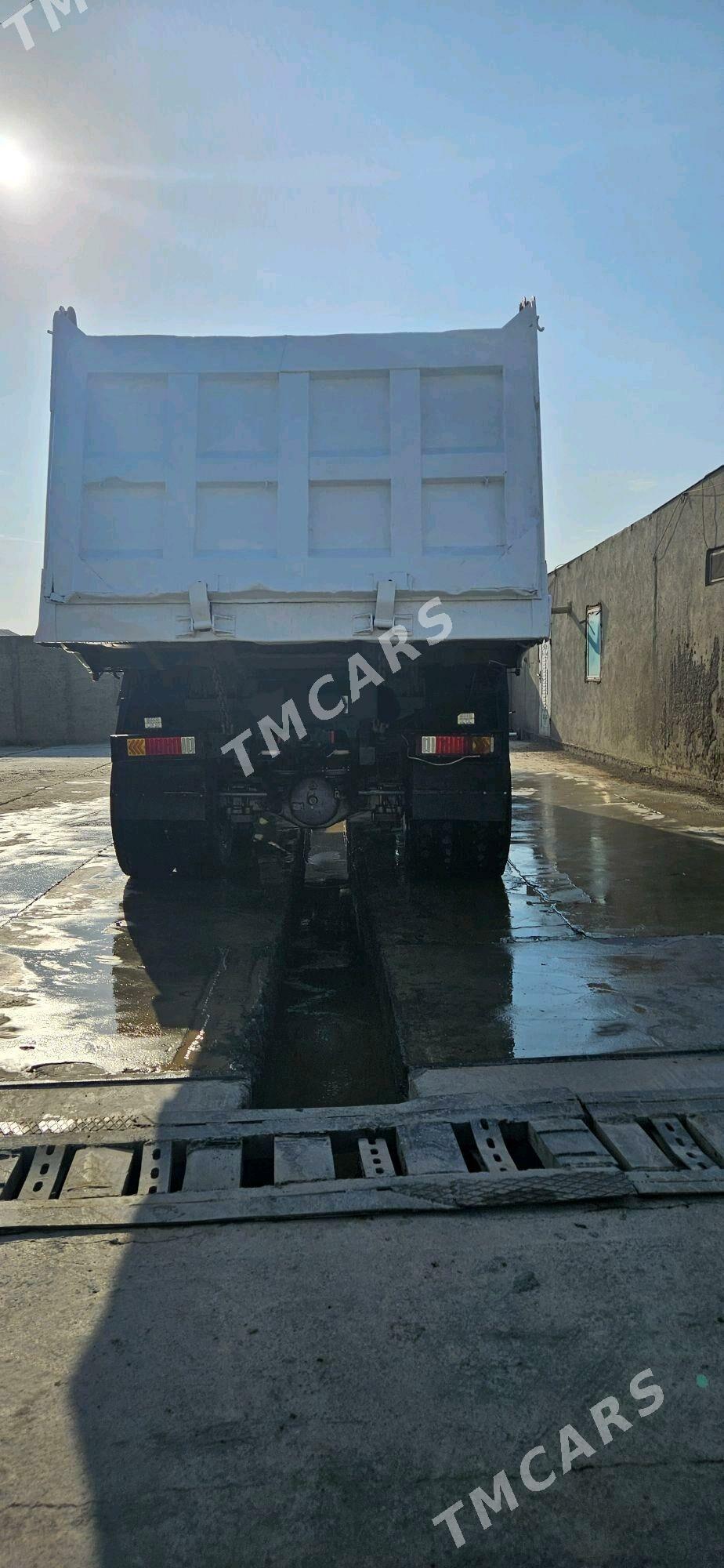 Howo Sinotruk 2010 - 500 000 TMT - Гёкдепе - img 7