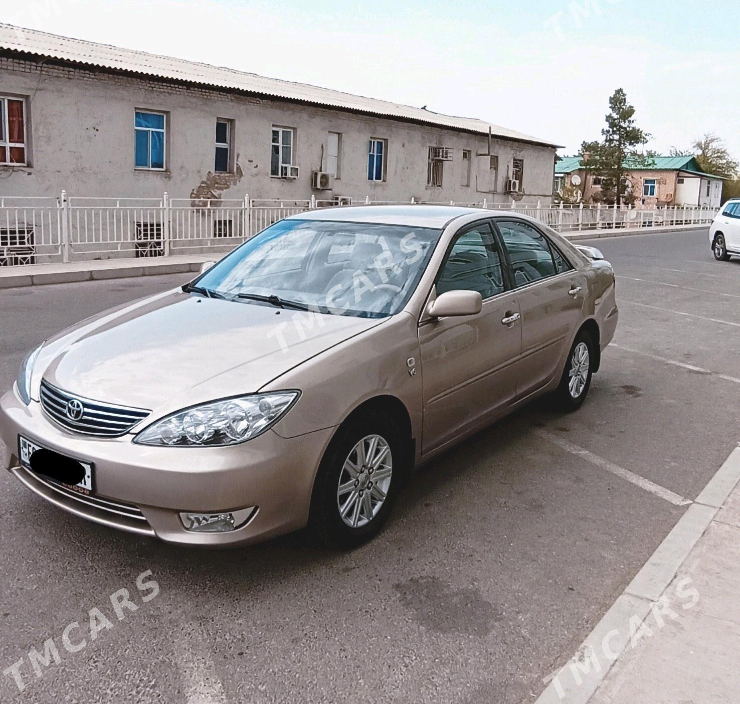 Toyota Camry 2003 - 185 000 TMT - Mary - img 3