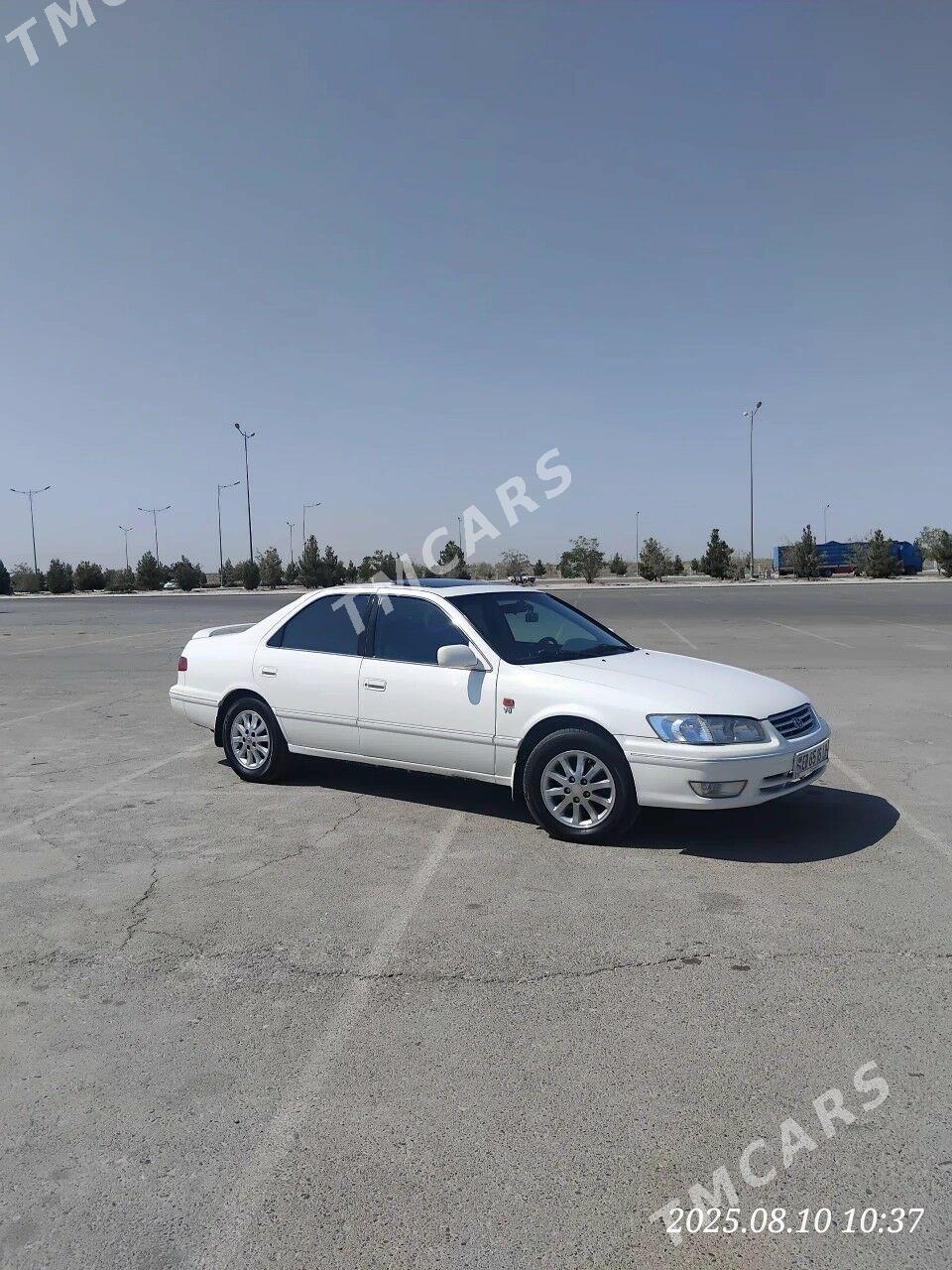 Toyota Camry 2000 - 145 000 TMT - Dänew - img 5