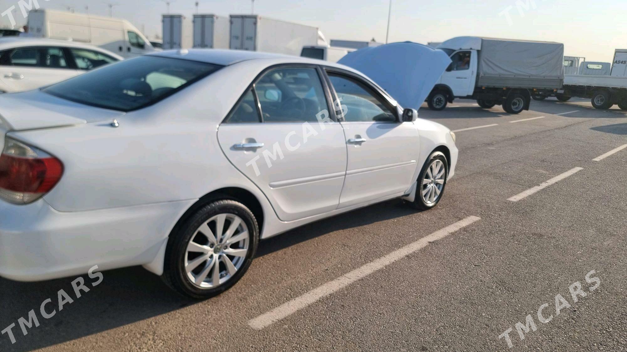 Toyota Camry 2005 - 130 000 TMT - Теджен - img 2