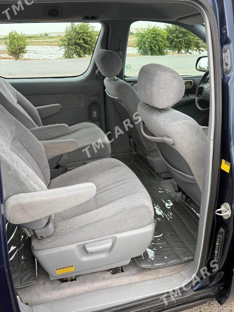 Toyota Sienna 2001 - 165 000 TMT - Türkmenabat - img 2