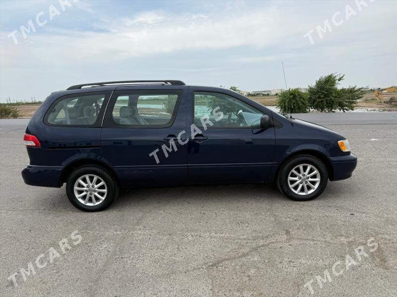 Toyota Sienna 2001 - 165 000 TMT - Türkmenabat - img 6