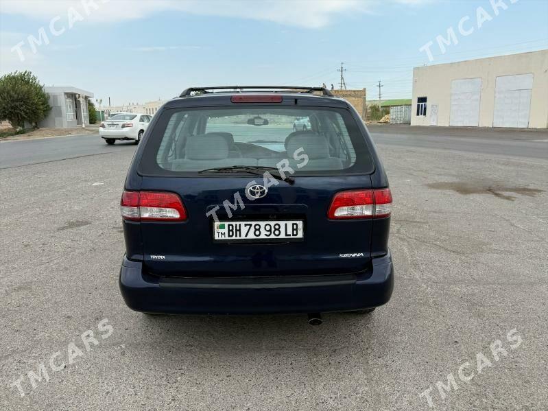 Toyota Sienna 2001 - 165 000 TMT - Türkmenabat - img 5