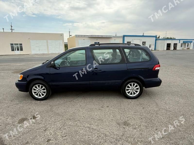Toyota Sienna 2001 - 165 000 TMT - Türkmenabat - img 4