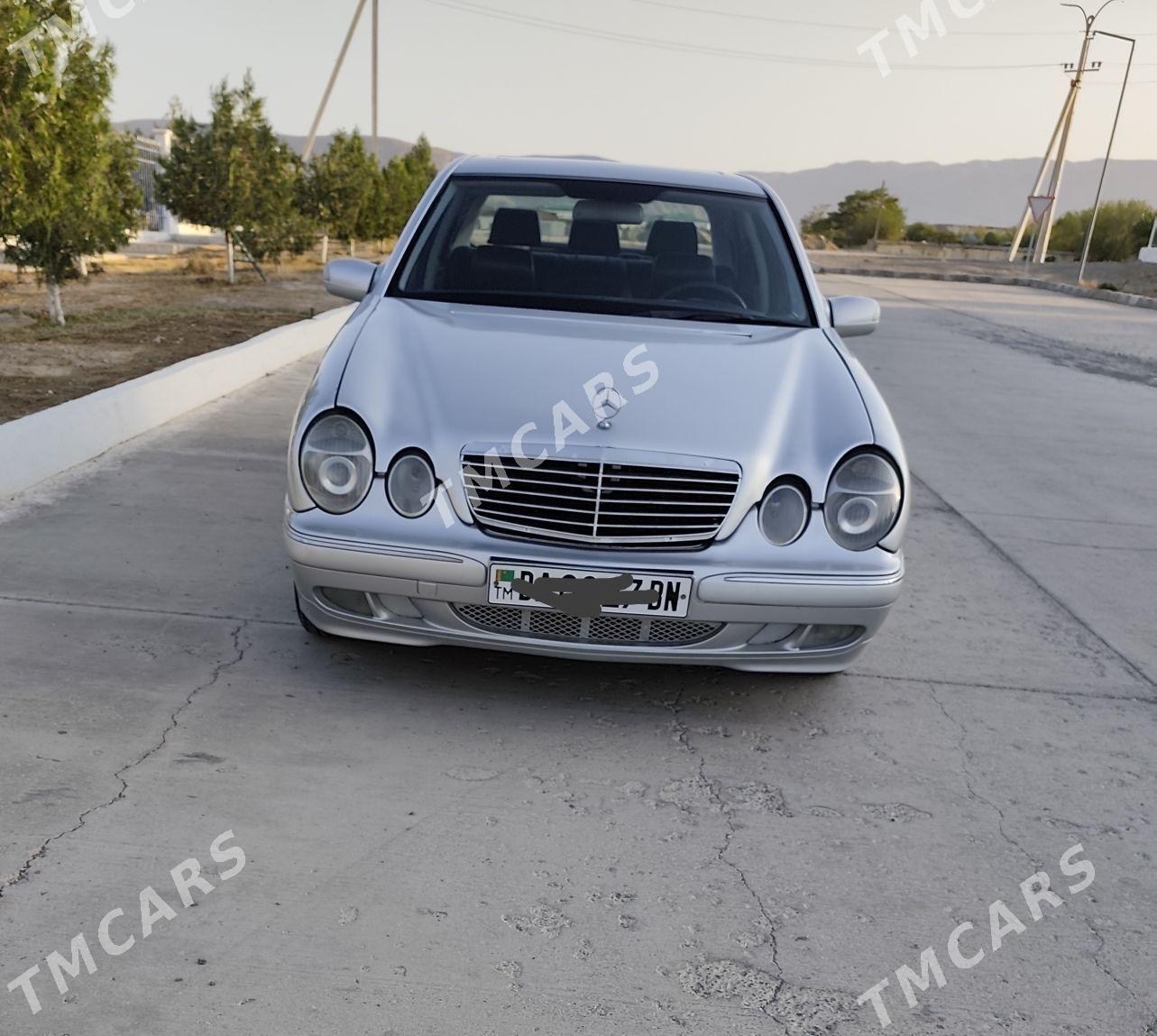Mercedes-Benz E320 2001 - 100 000 TMT - Gyzylarbat - img 5
