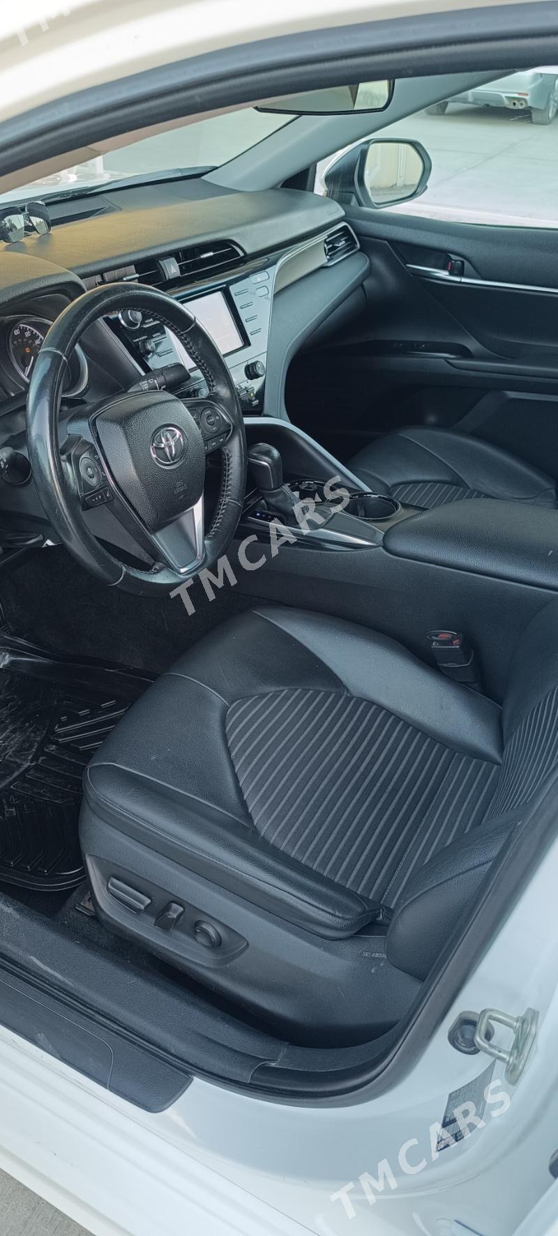 Toyota Camry 2020 - 280 000 TMT - Baýramaly - img 2