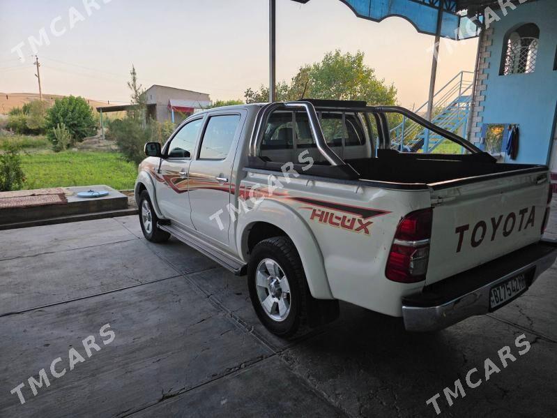 Toyota Hilux 2007 - 250 000 TMT - Тагтабазар - img 2
