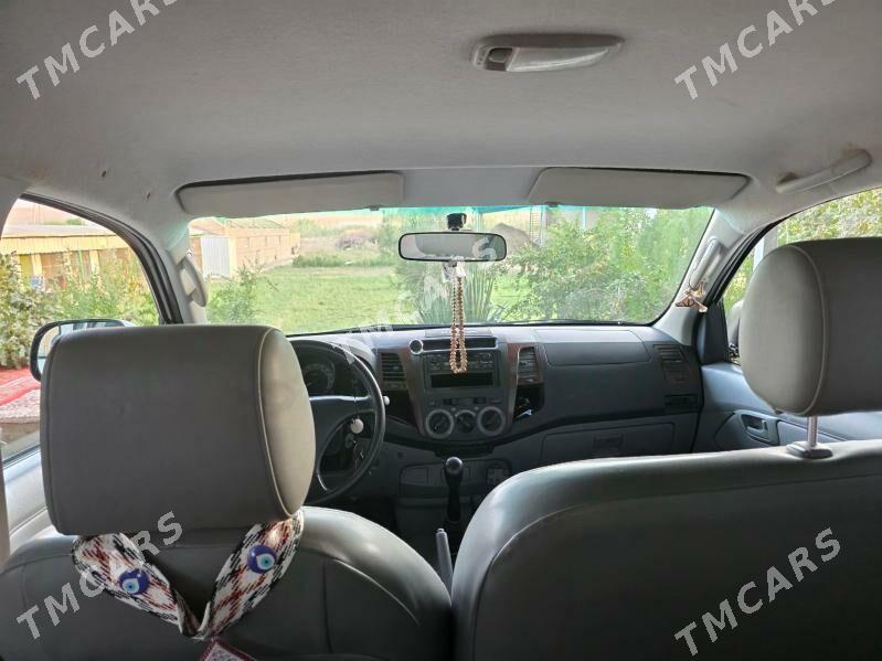 Toyota Hilux 2007 - 250 000 TMT - Тагтабазар - img 5
