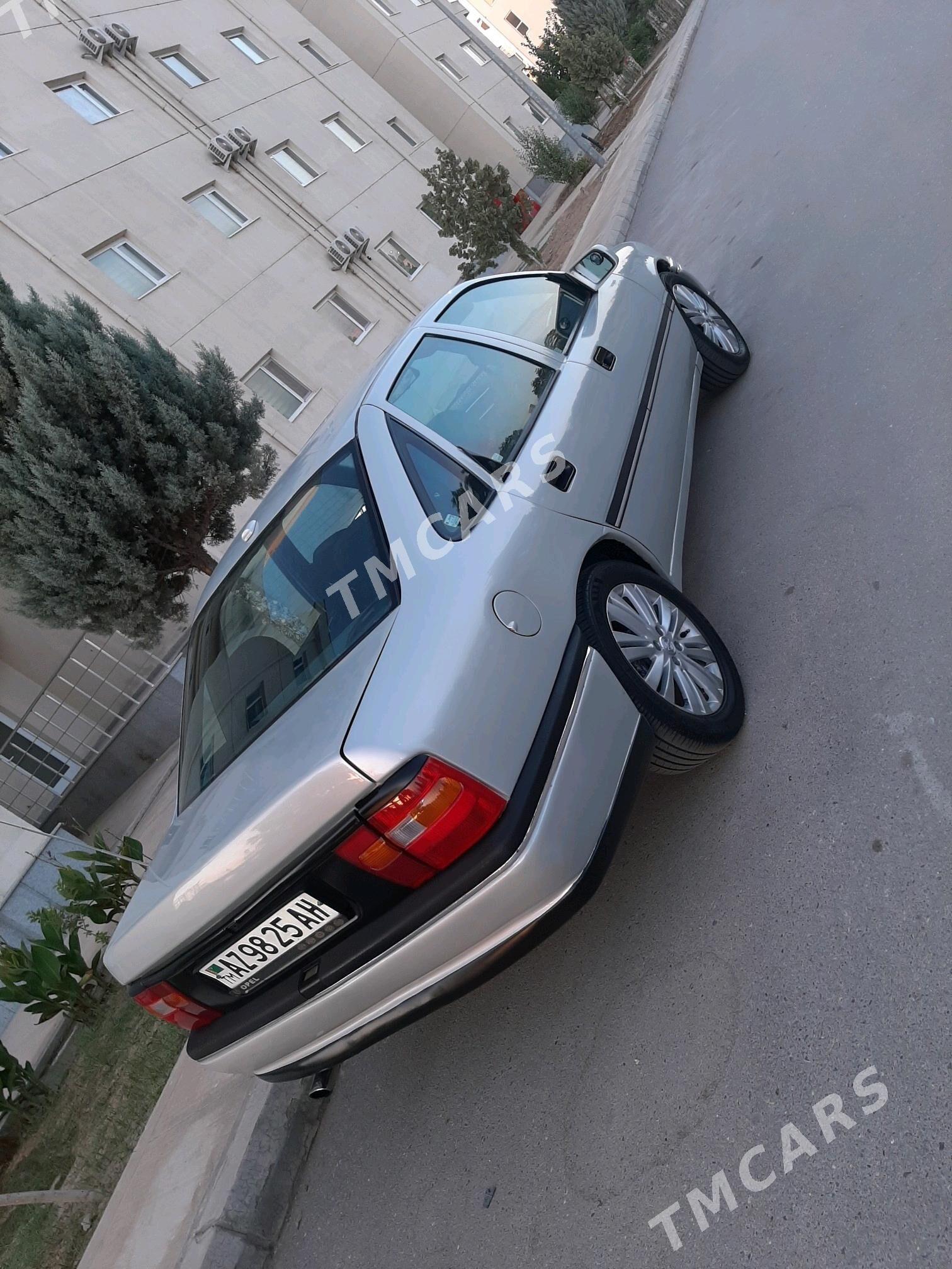 Opel Vectra 1992 - 60 000 TMT - 1 мкр - img 4