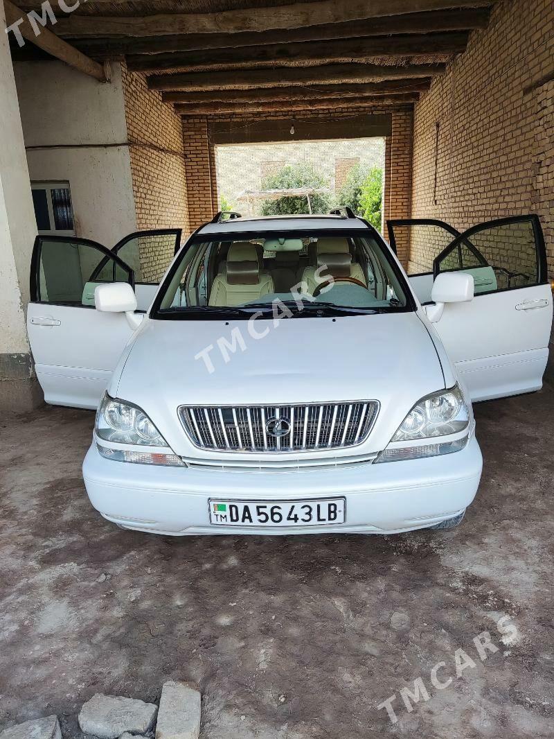 Lexus RX 300 2003 - 180 000 TMT - Дянев - img 8