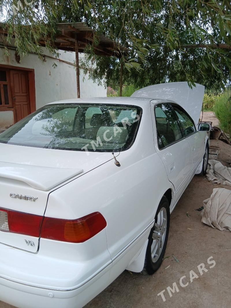 Toyota Camry 2000 - 140 000 TMT - Кёнеургенч - img 3